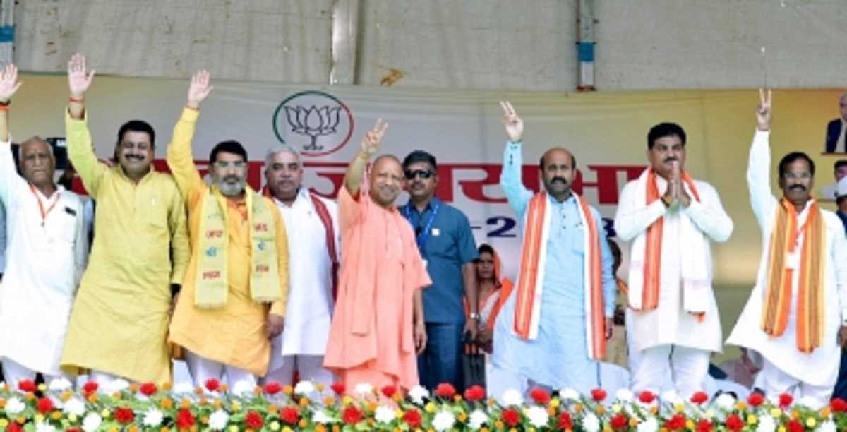 पिछली सरकारों ने केवल बांटने का काम किया, समाज में पैदा की खाई : योगी पिछली सरकारों ने केवल बांटने का काम किया, समाज में पैदा की खाई : योगी